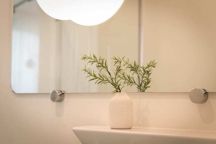 Photo 24 of Valkenburgerstraat 136-D