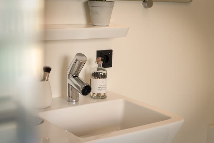 Photo 30 of Valkenburgerstraat 136-D