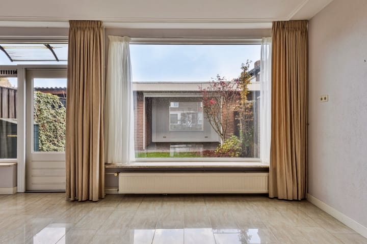 Foto 13 van Jasmijnstraat 39