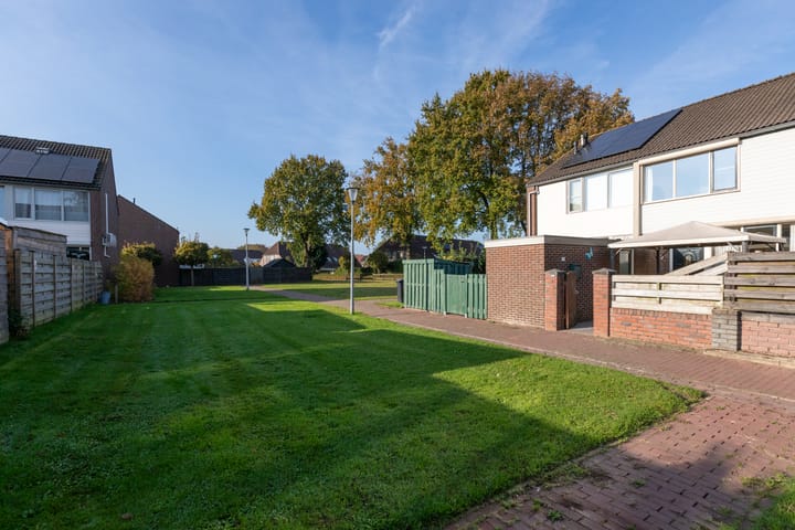 Photo 26 of Kornhorst 48