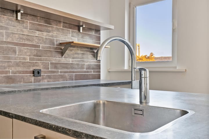 Foto 16 van Strevelsweg 49-B02