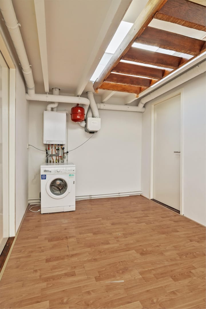 Foto 17 van Strevelsweg 49-B02