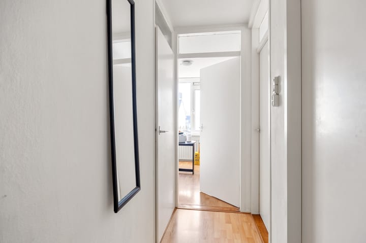 Photo 28 of Johannes van Duurenstraat 8