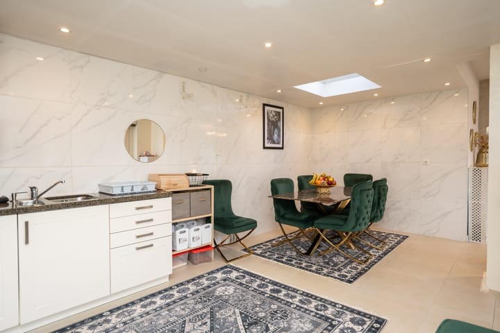 Foto 16 van Burdetstraat 17