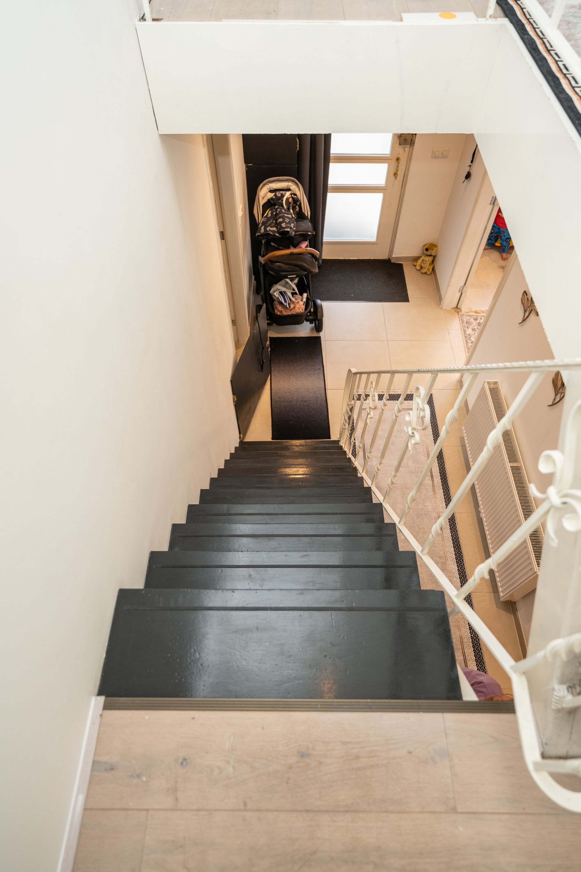 Photo 24 of Burdetstraat 17