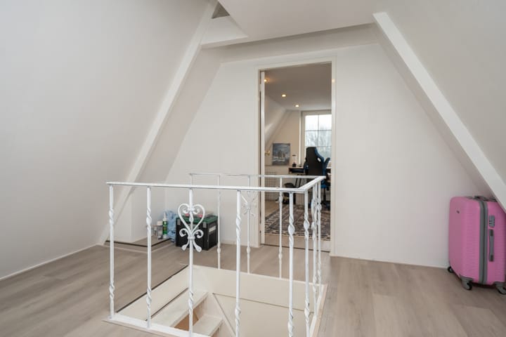 Foto 33 van Burdetstraat 17