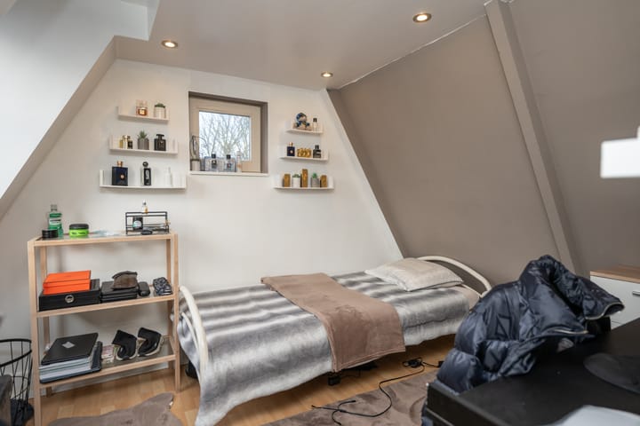 Foto 37 van Burdetstraat 17