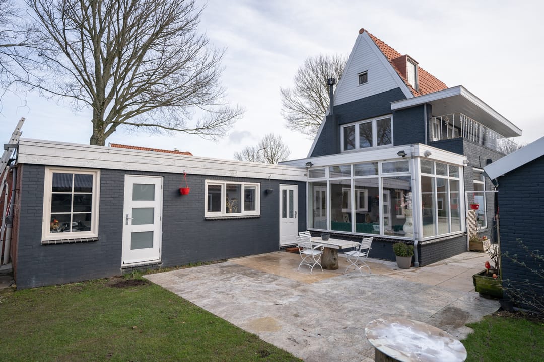 Photo 41 of Burdetstraat 17
