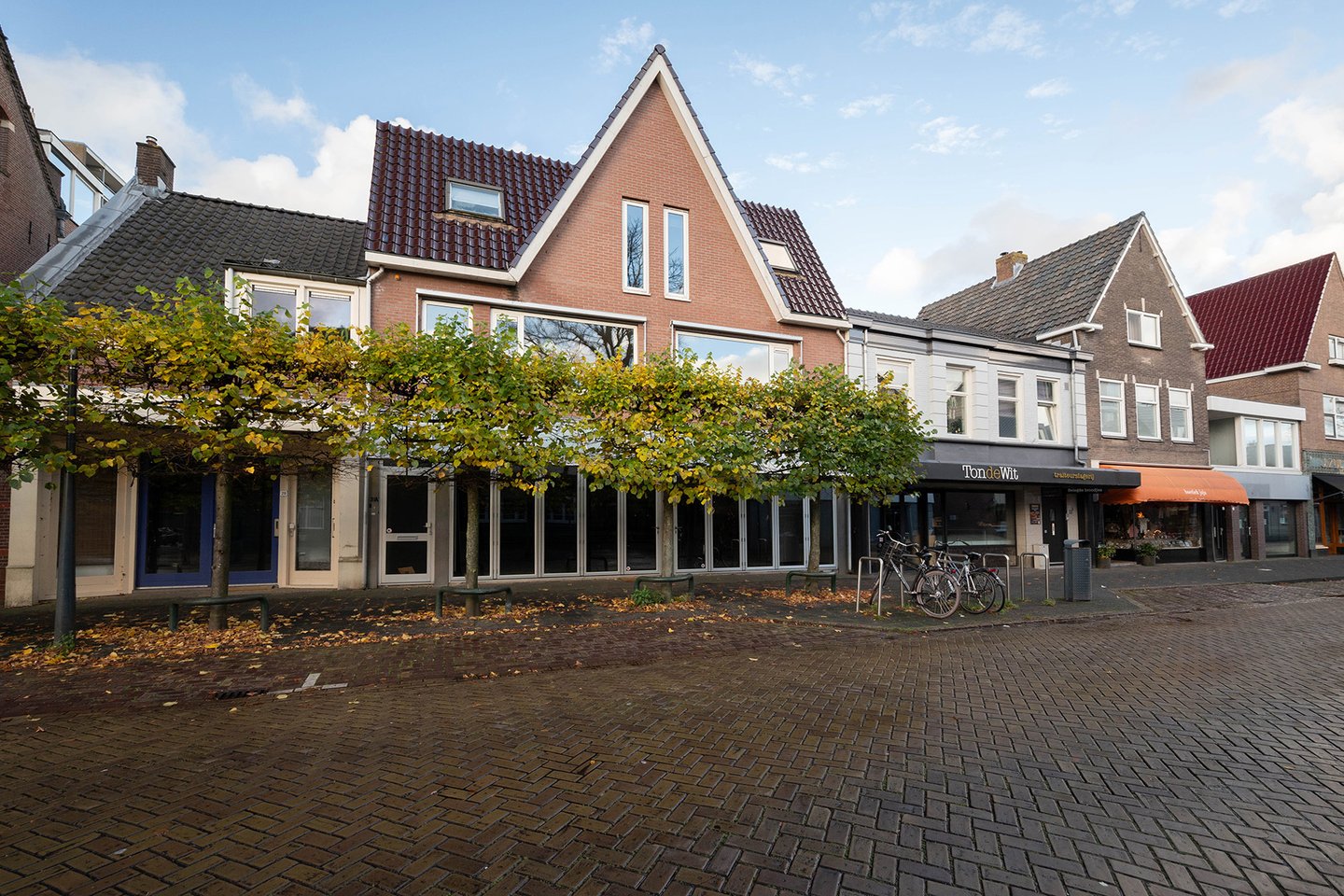 View photo 1 of Raadhuisstraat 31