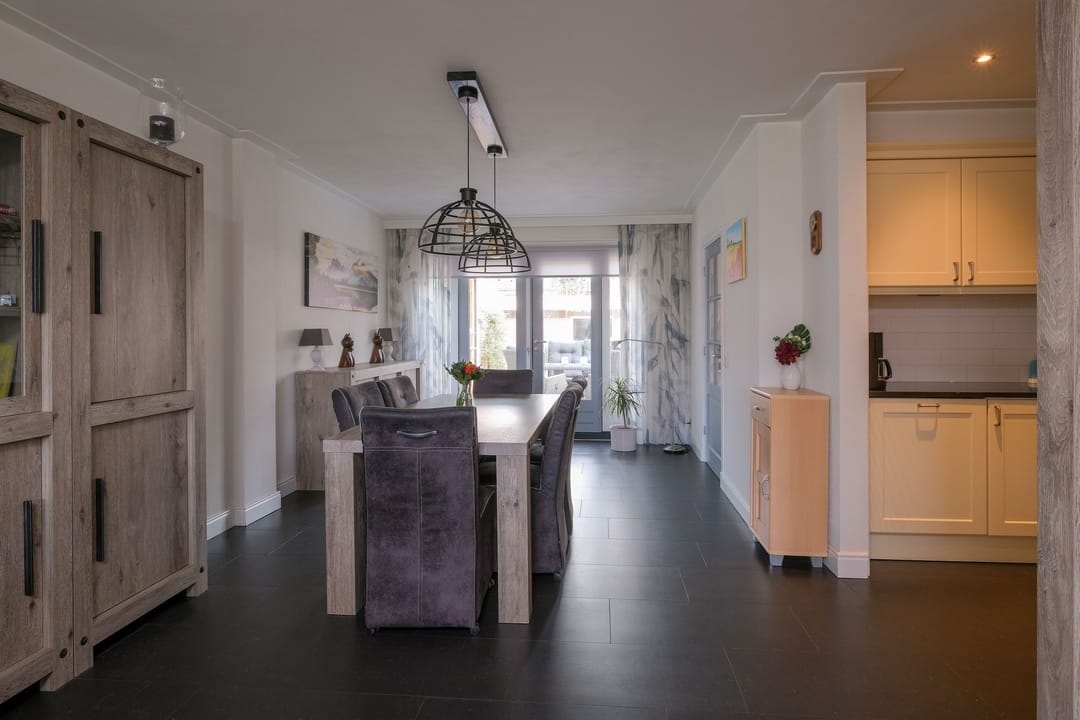 Photo 8 of Dokter J. Veldhuijzen van Zantenstraat 44