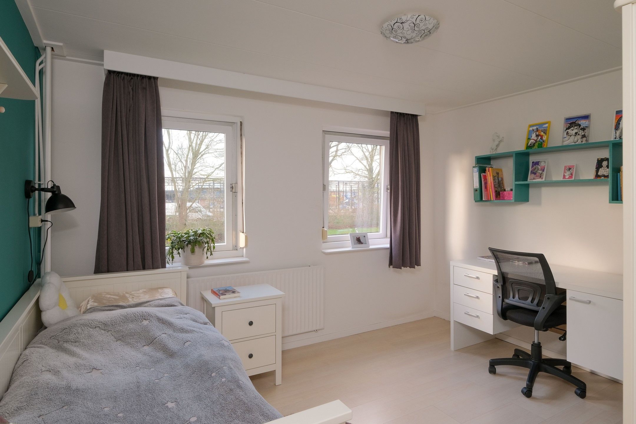 Photo 18 of Dokter J. Veldhuijzen van Zantenstraat 44