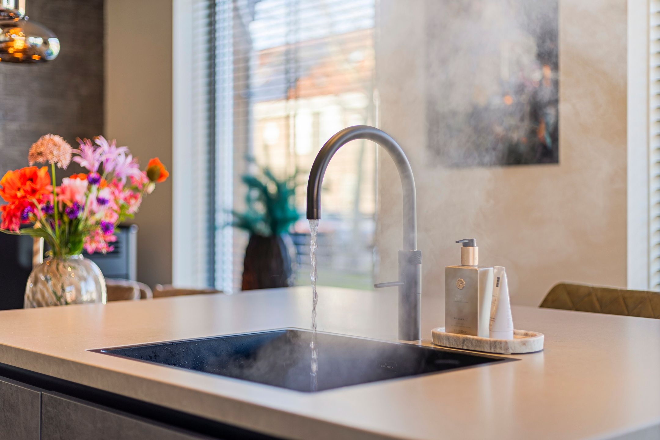 Foto 18 van Mosterdlaan 2