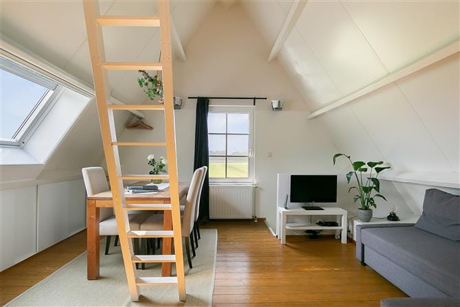 Photo 61 of Oosterweg M 29