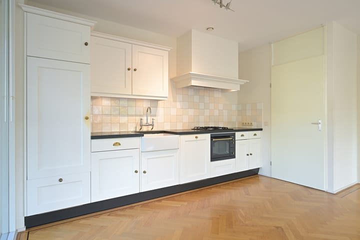 Photo 7 of Burgemeester De Monchyplein 208