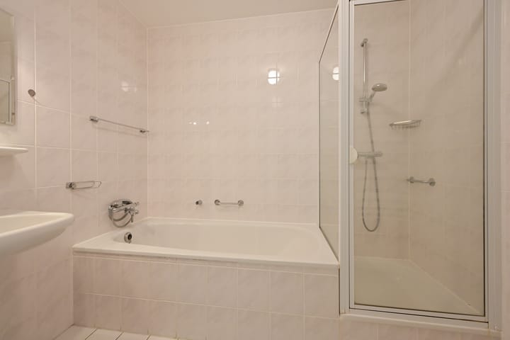 Photo 17 of Burgemeester De Monchyplein 208