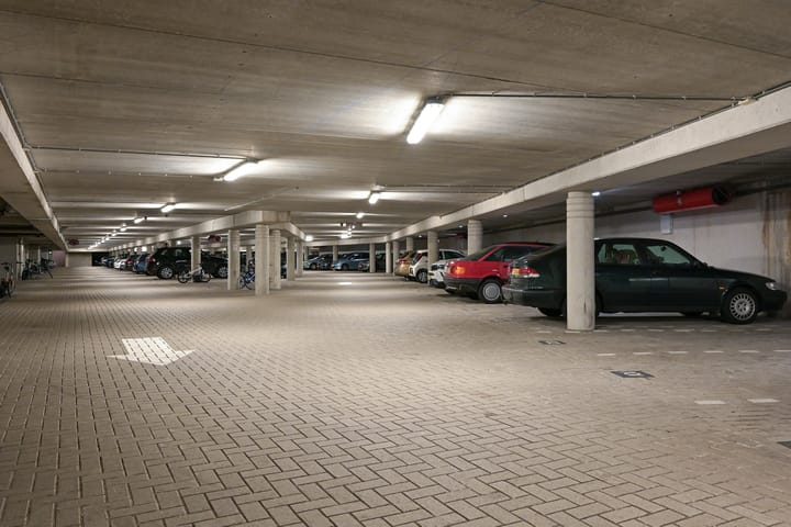 Photo 21 of Burgemeester De Monchyplein 208