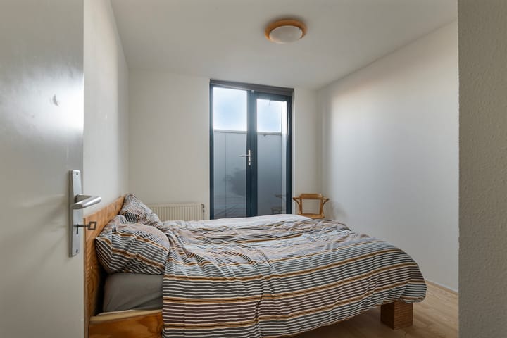 Foto 8 van Oostplantsoen 103