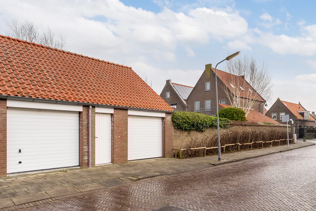 Foto 8 van Voorstraat 1