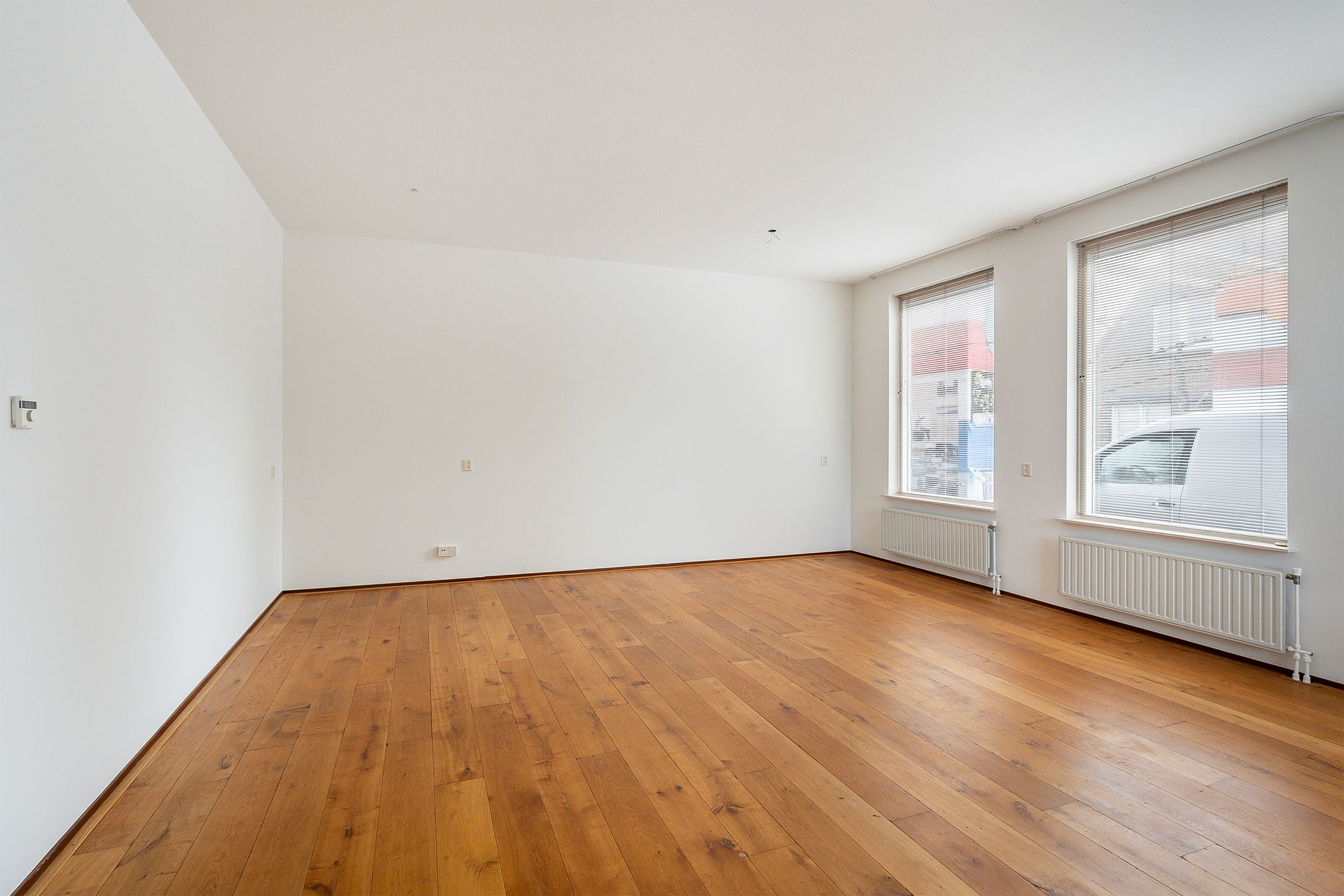 Foto 12 van Voorstraat 1