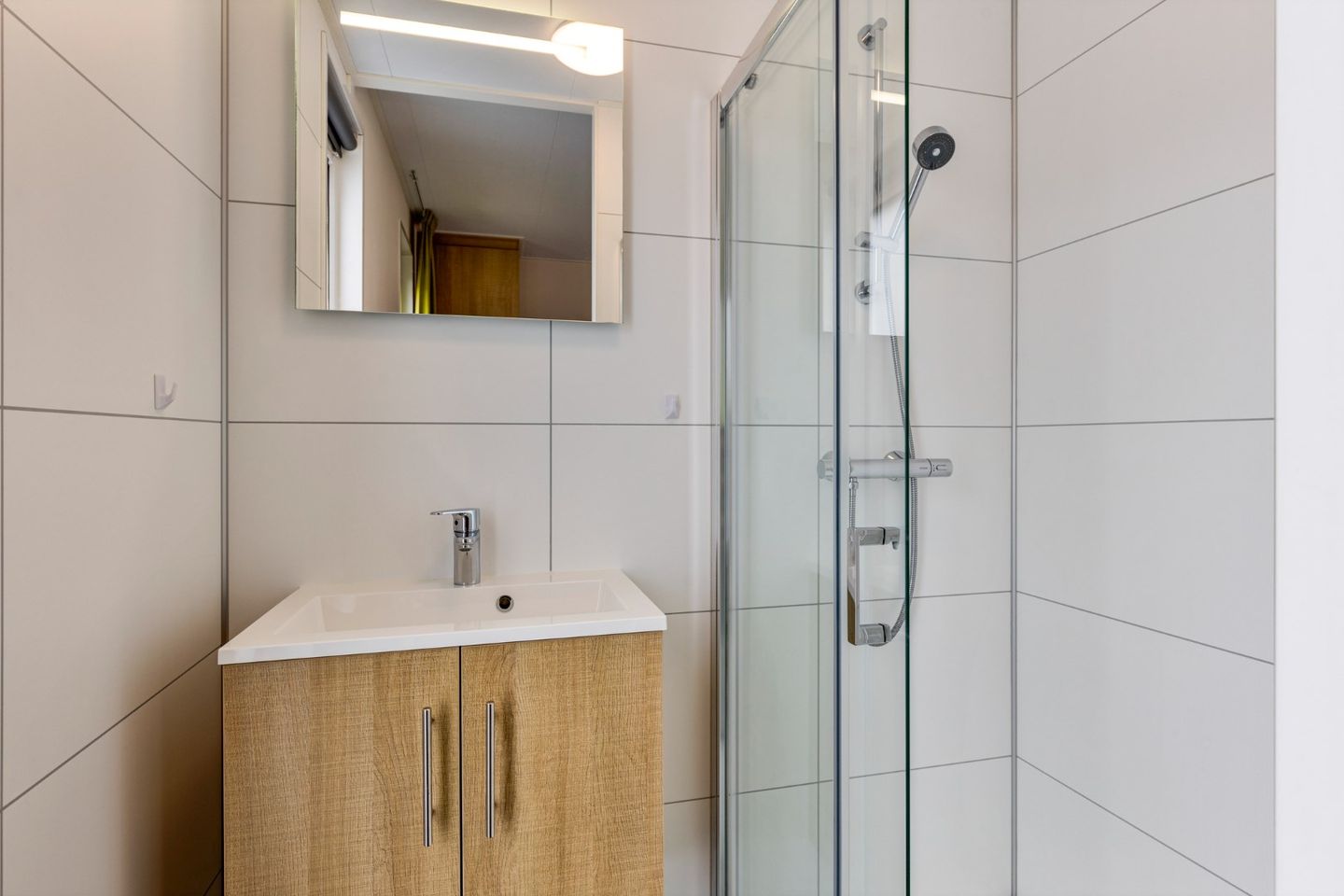 Photo 14 of Nieuwesluisweg 1-A1020