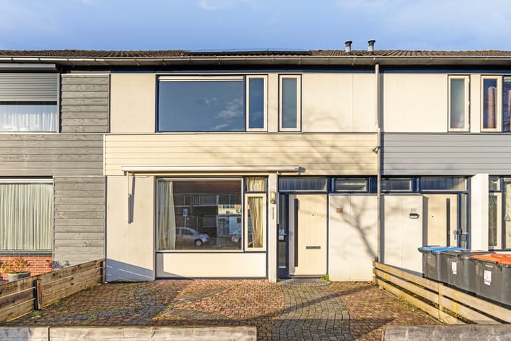 Foto 3 van Smaragd 37