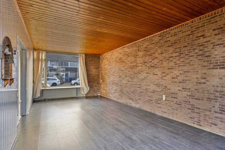 Foto 8 van Smaragd 37