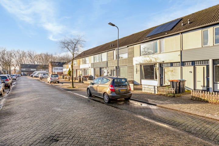 Foto 12 van Smaragd 37