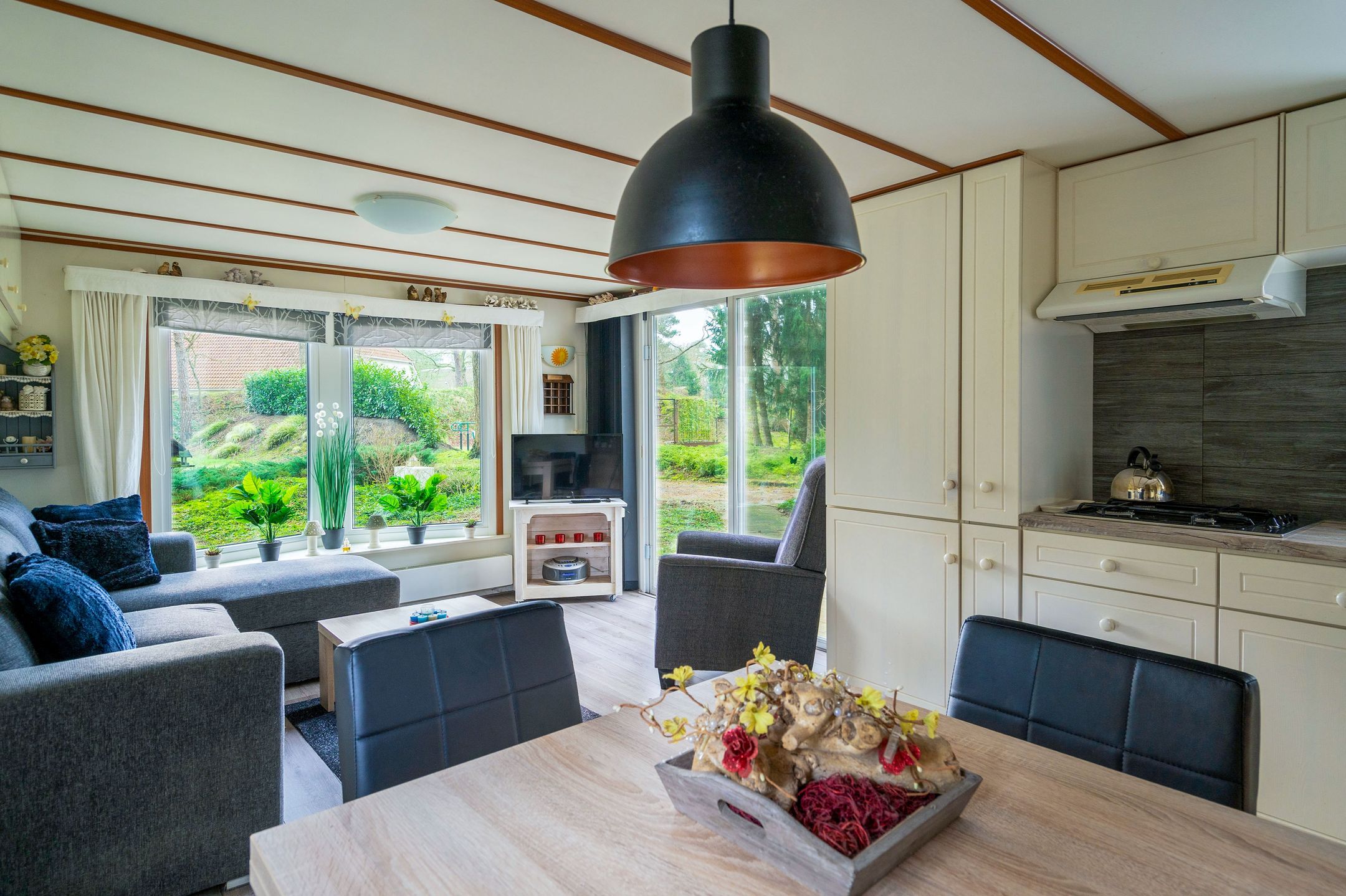 Photo 6 of Groningerweg 13-204