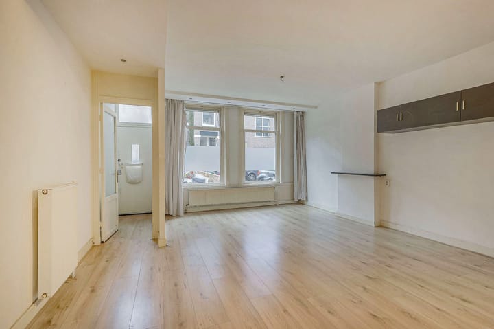 Photo 2 of Zocherstraat 20-H