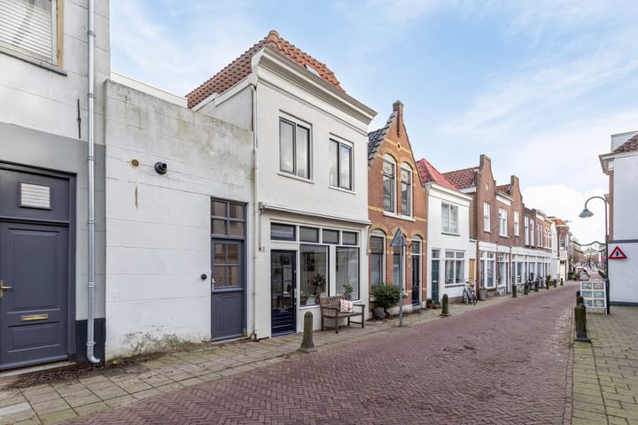 Foto 16 van Walestraat 3