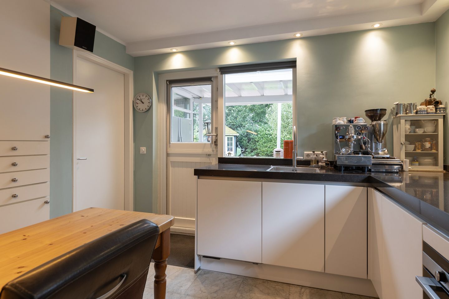 Foto 19 van Paulus Potterlaan 15