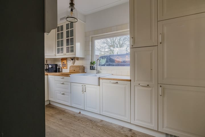 Foto 16 van Van Ostadestraat 81