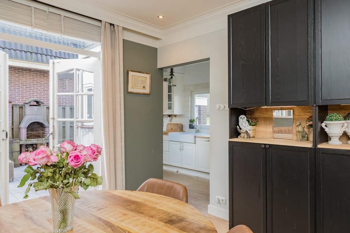 Foto 21 van Van Ostadestraat 81