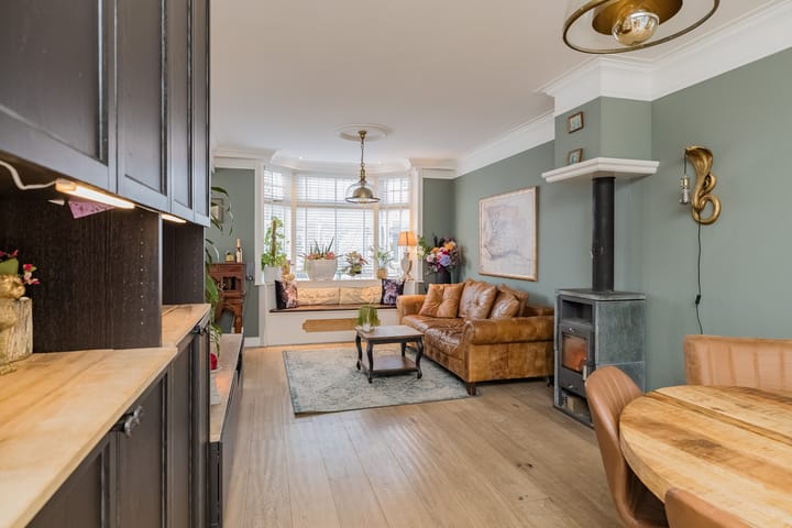 Foto 22 van Van Ostadestraat 81