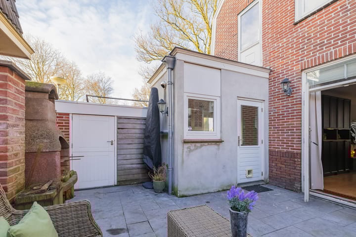 Foto 32 van Van Ostadestraat 81