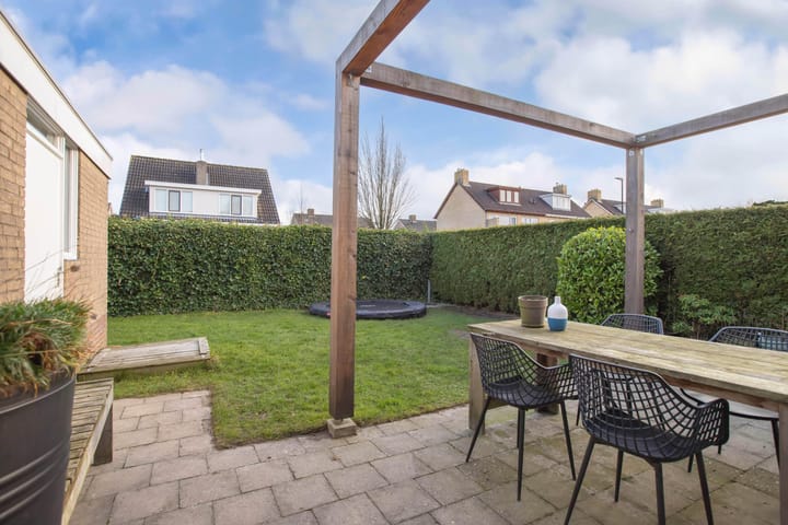 Foto 32 van De Warren 1