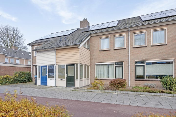 Bekijk foto 1 van Zeelsterstraat 78