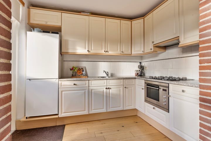 Foto 14 van Esdoornweg 49