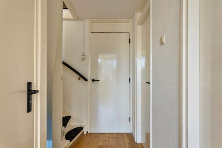 Foto 16 van Esdoornweg 49