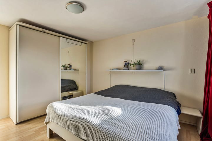 Foto 18 van Esdoornweg 49