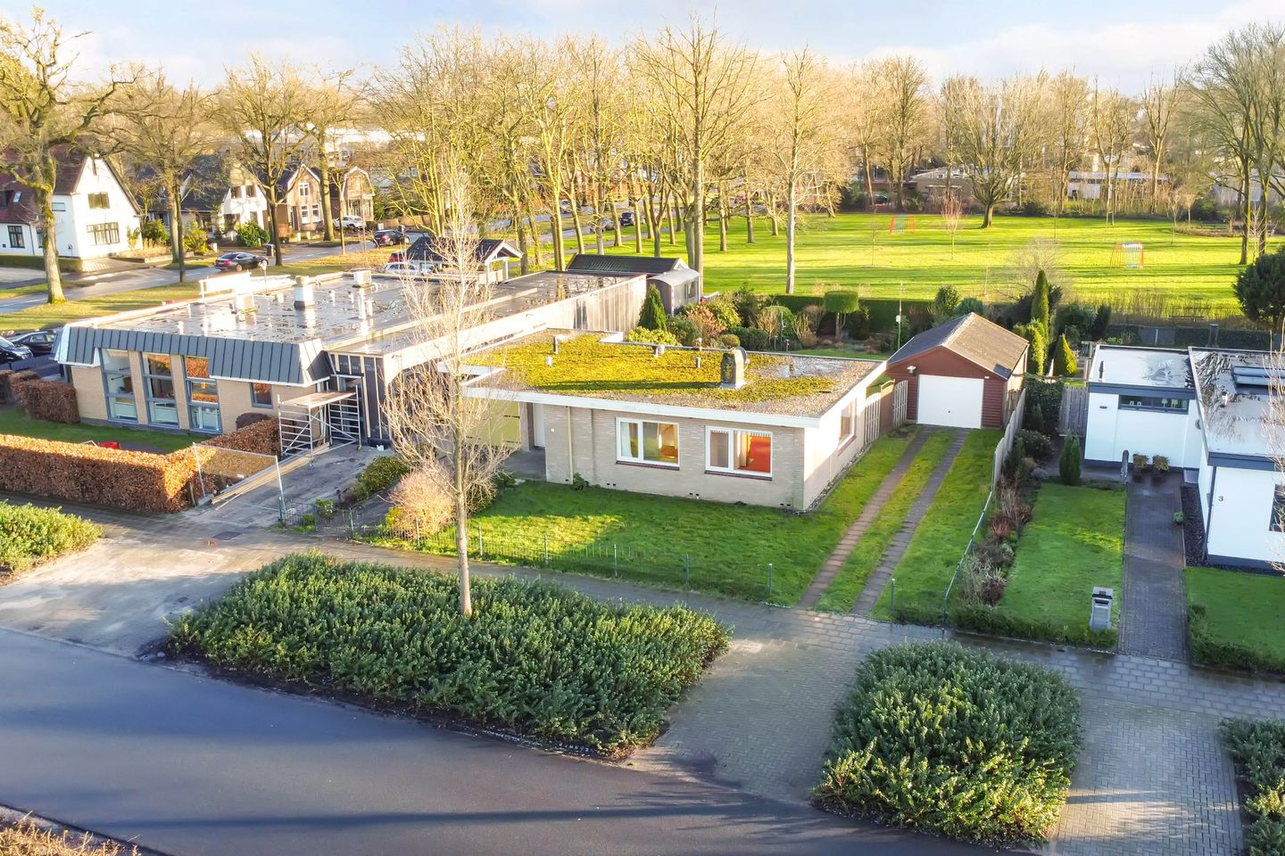 Foto 55 van Montferlandlaan 1