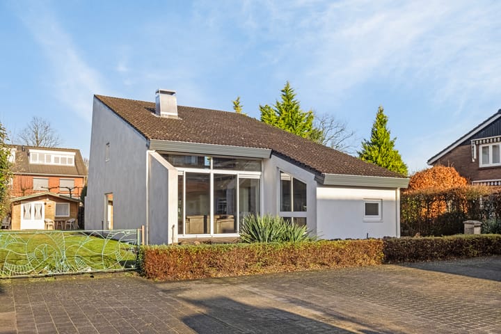 Foto 1 van Willem Alexanderstraat 4