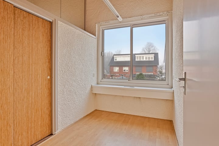 Foto 37 van Willem Alexanderstraat 4