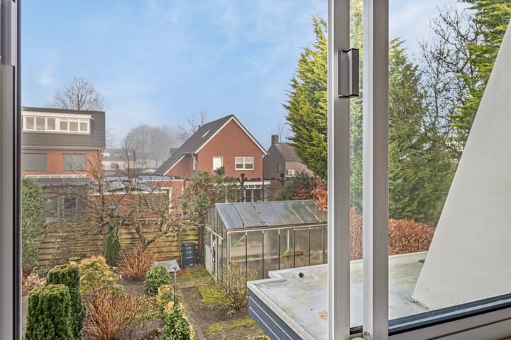 Foto 41 van Willem Alexanderstraat 4