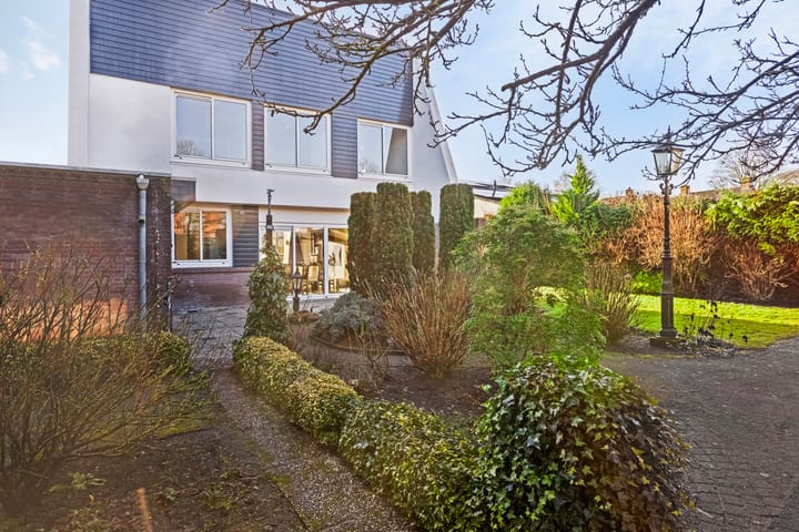 Foto 45 van Willem Alexanderstraat 4