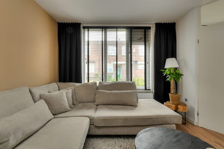 Foto 6 van Pieternel Koomansstraat 97