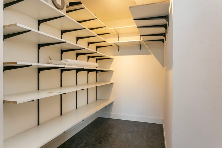 Photo 16 of Minervastraat 13