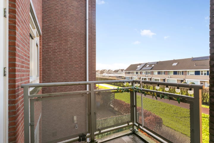 Photo 21 of Minervastraat 13