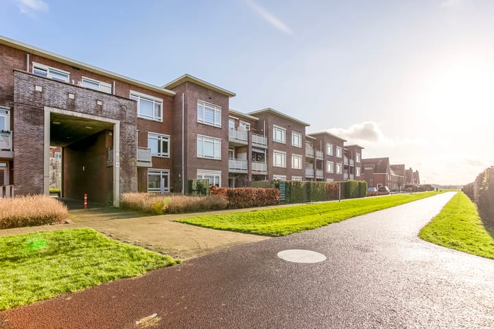 Photo 24 of Minervastraat 13