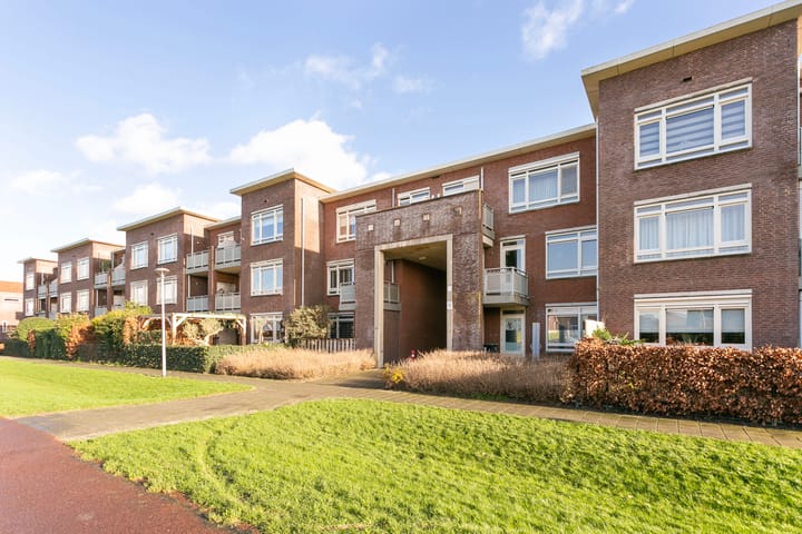 Photo 27 of Minervastraat 13